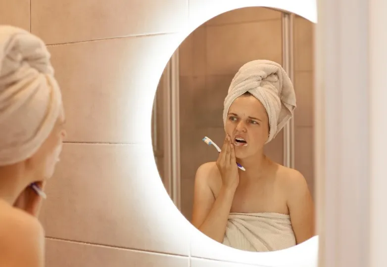 Dlaczego jedna pasta do zębów nadwrażliwych działa u jednej osoby, a u drugiej nie?